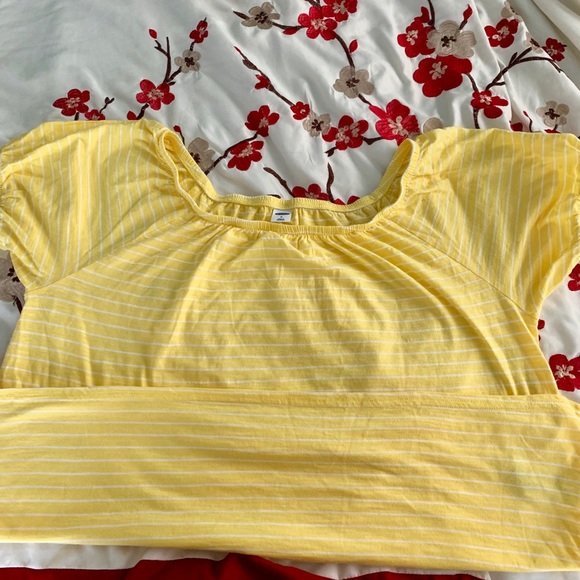 NWOT- Old Navy Womens Relaxed Bubble-Sleeve Top - Picture 2 of 4